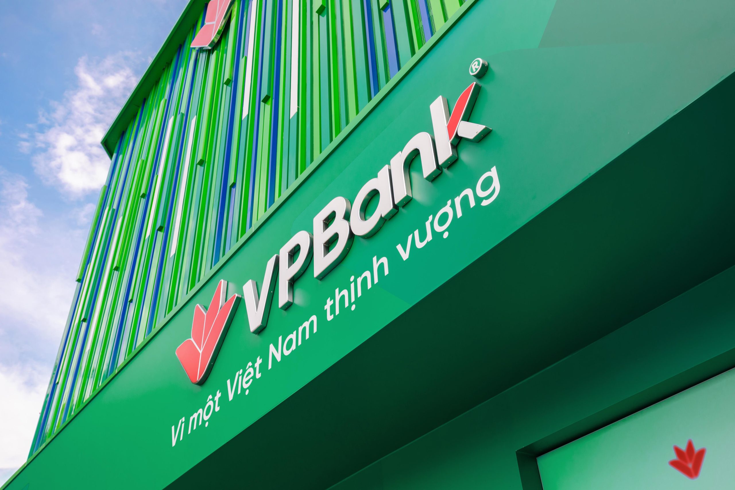 Lãi suất cầm ô tô tại ngân hàng VP Bank